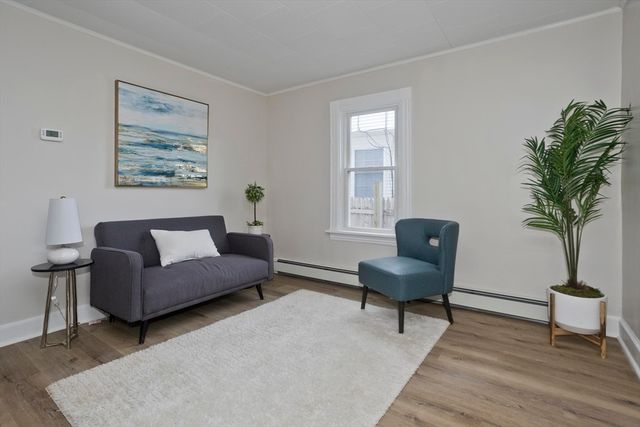 191 Laconia St, Springfield, MA 01129