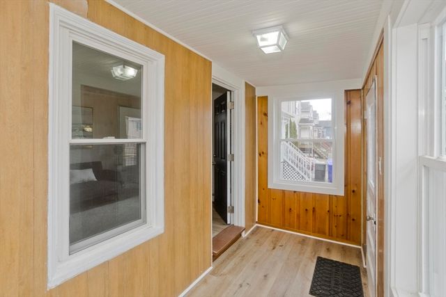 191 Laconia St, Springfield, MA 01129