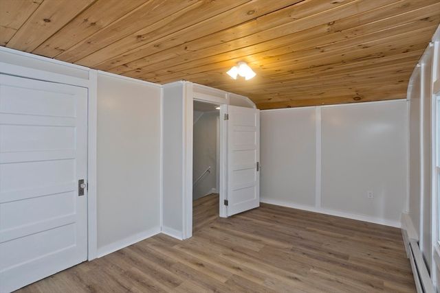 191 Laconia St, Springfield, MA 01129