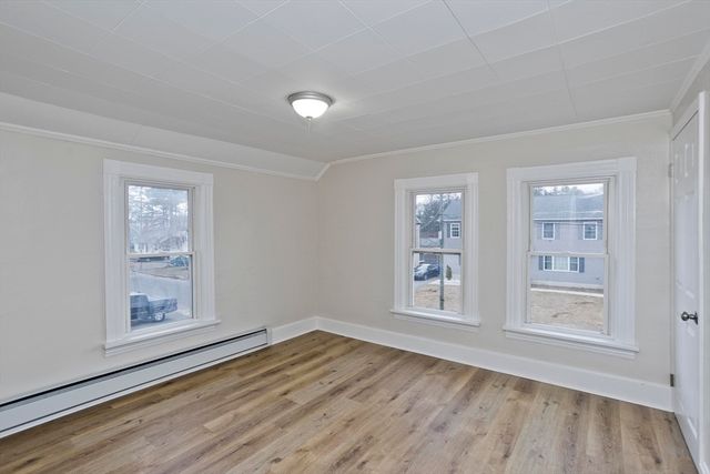 191 Laconia St, Springfield, MA 01129