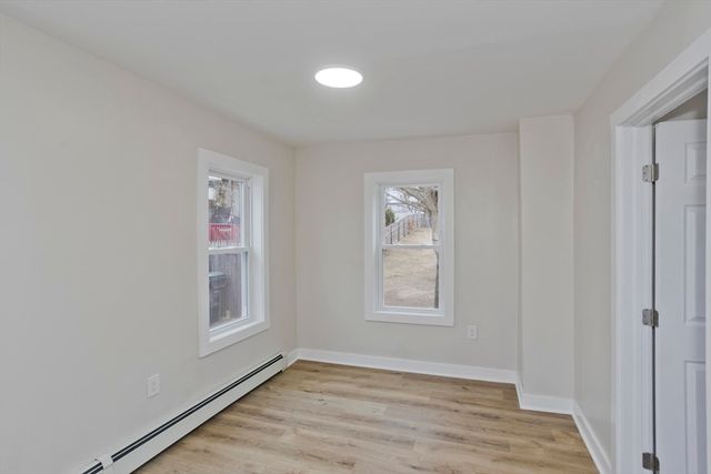 191 Laconia St, Springfield, MA 01129