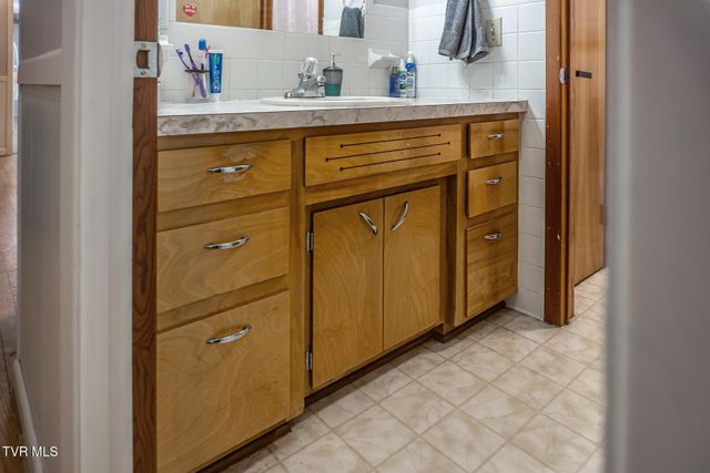 290 Wooded Heights, Greeneville, TN 37743