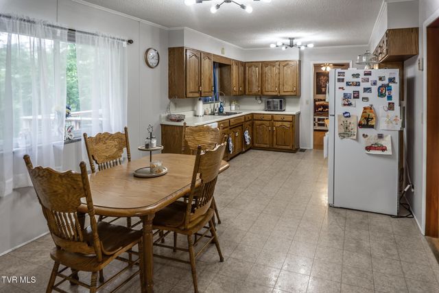 290 Wooded Heights, Greeneville, TN 37743