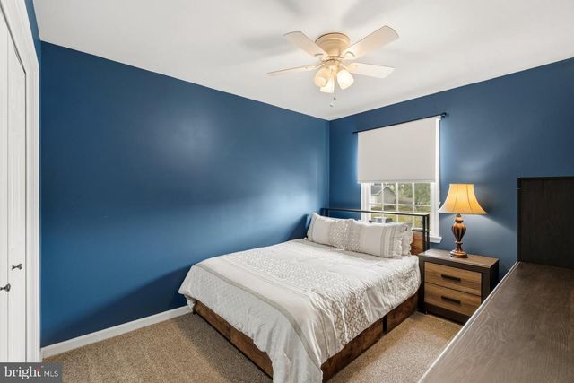 2911 VILLAGE SQUARE DR, Dover, PA 17315