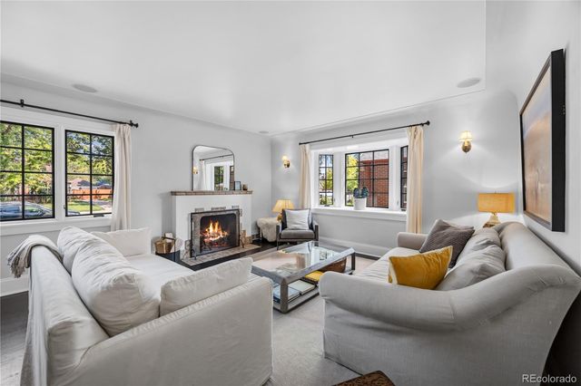 2375 Locust Street, Denver, CO 80207