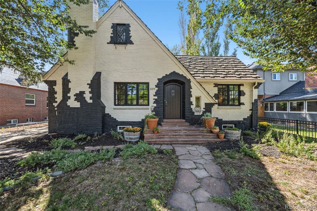2375 Locust Street, Denver, CO 80207