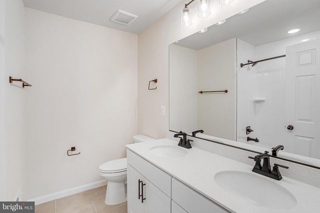 2812 WHITE TAIL DR, Locust Grove, VA 22508