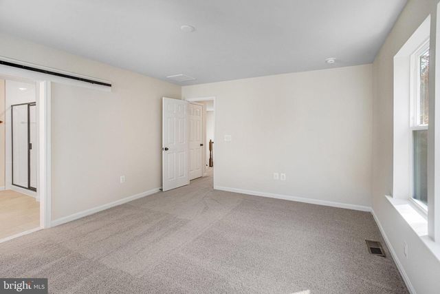 2812 WHITE TAIL DR, Locust Grove, VA 22508