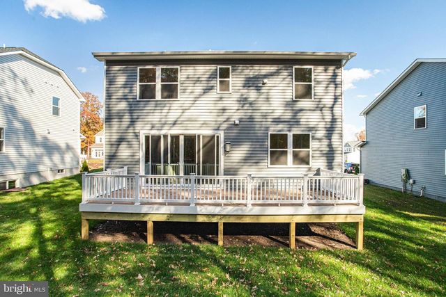 2812 WHITE TAIL DR, Locust Grove, VA 22508