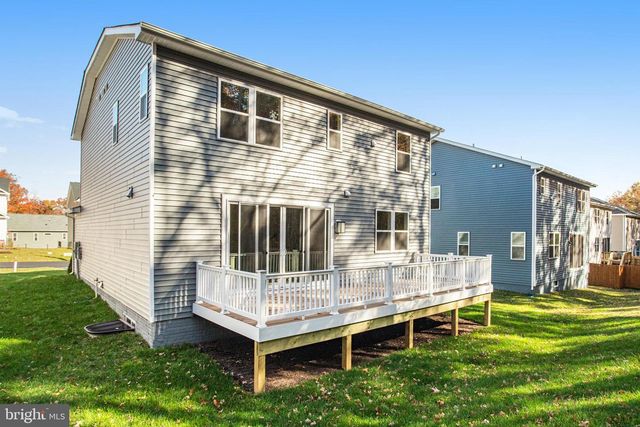 2812 WHITE TAIL DR, Locust Grove, VA 22508