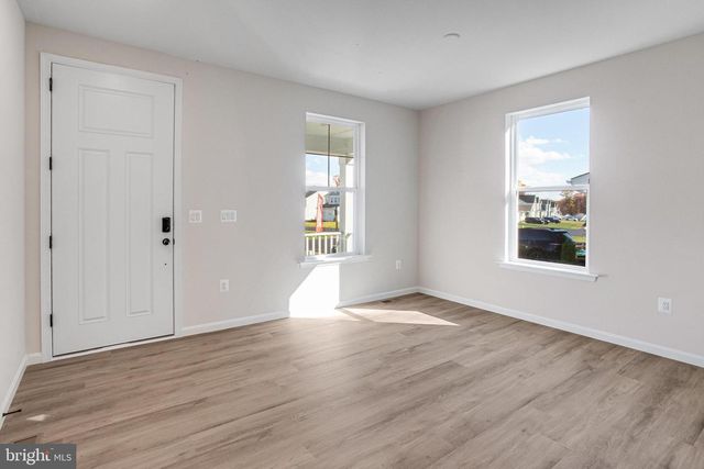 2812 WHITE TAIL DR, Locust Grove, VA 22508