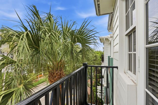 349 E Mallory Circle, Delray Beach, FL 33483
