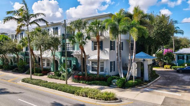 349 E Mallory Circle, Delray Beach, FL 33483