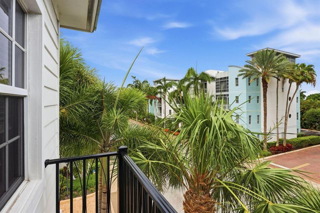 349 E Mallory Circle, Delray Beach, FL 33483