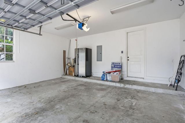 349 E Mallory Circle, Delray Beach, FL 33483