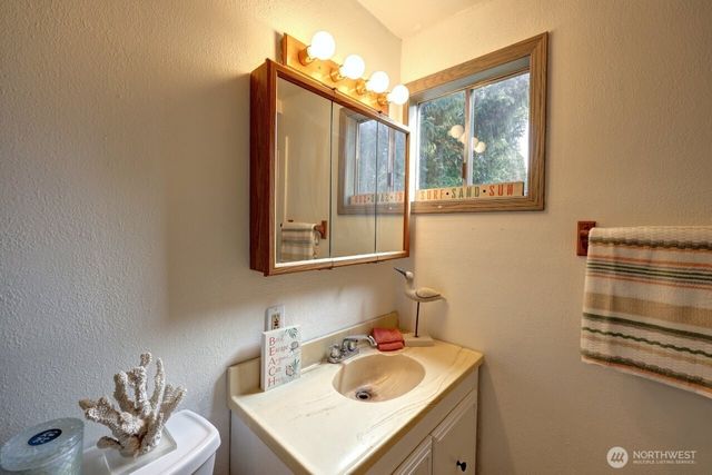 1504 170th Place, Long Beach, WA 98631