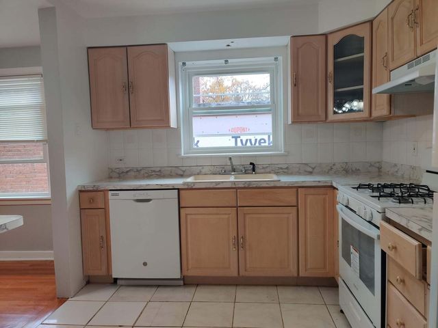 724 Florence Avenue 2, Evanston, IL 60202