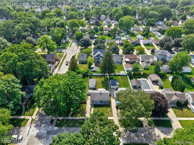 609 N Connecticut Avenue, Royal Oak, MI 48067