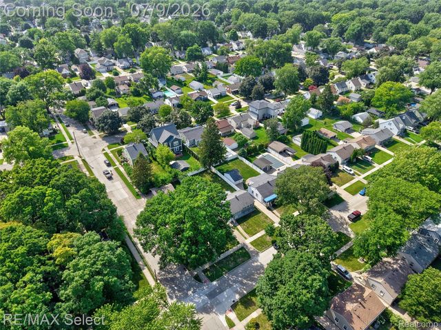 609 N Connecticut Avenue, Royal Oak, MI 48067