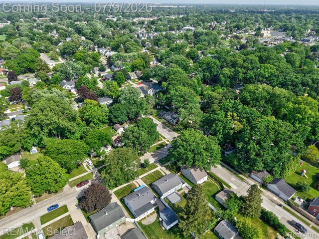 609 N Connecticut Avenue, Royal Oak, MI 48067