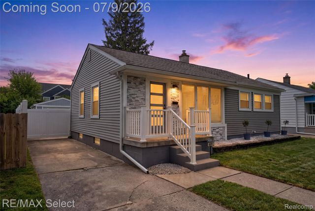 609 N Connecticut Avenue, Royal Oak, MI 48067