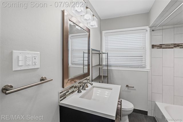 609 N Connecticut Avenue, Royal Oak, MI 48067