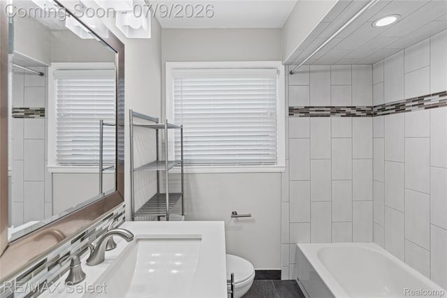 609 N Connecticut Avenue, Royal Oak, MI 48067