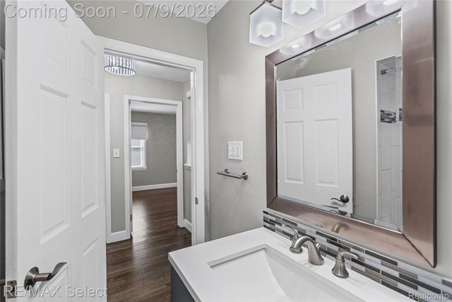 609 N Connecticut Avenue, Royal Oak, MI 48067