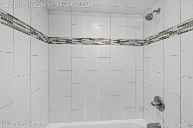 609 N Connecticut Avenue, Royal Oak, MI 48067