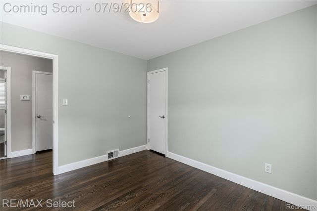 609 N Connecticut Avenue, Royal Oak, MI 48067