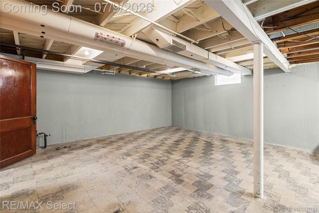 609 N Connecticut Avenue, Royal Oak, MI 48067