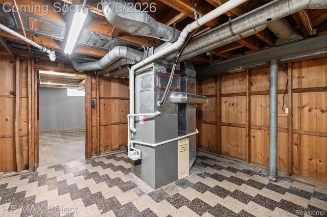 609 N Connecticut Avenue, Royal Oak, MI 48067