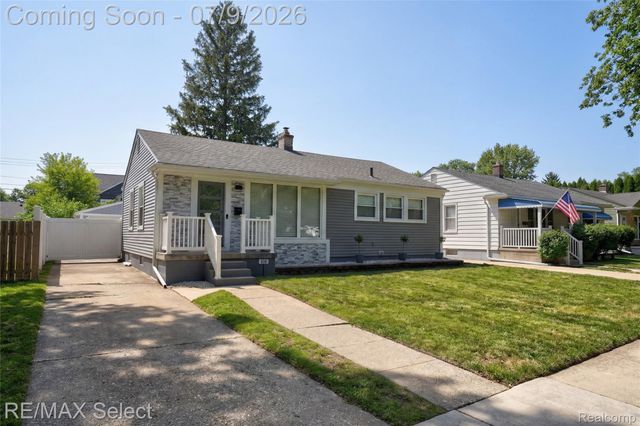 609 N Connecticut Avenue, Royal Oak, MI 48067