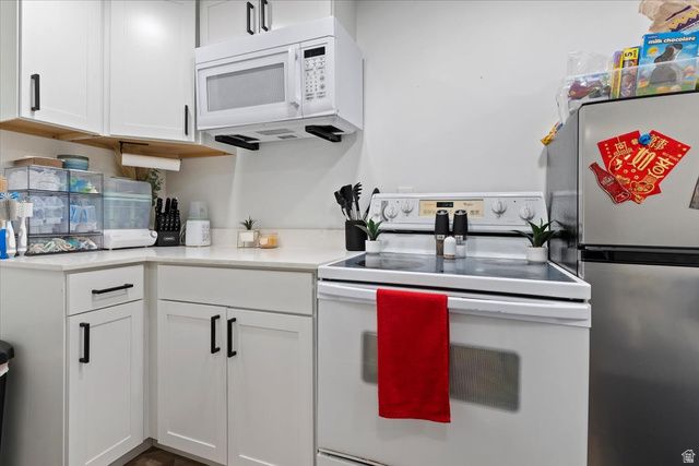 4374 S FERNWOOD DR, Taylorsville, UT 84123