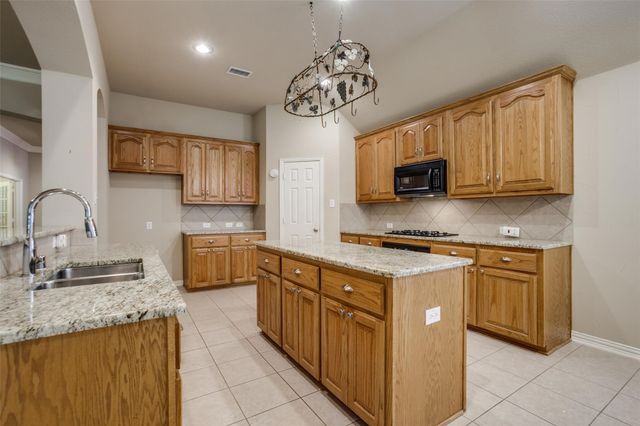 2821 Fieldlark Drive, Plano, TX 75074