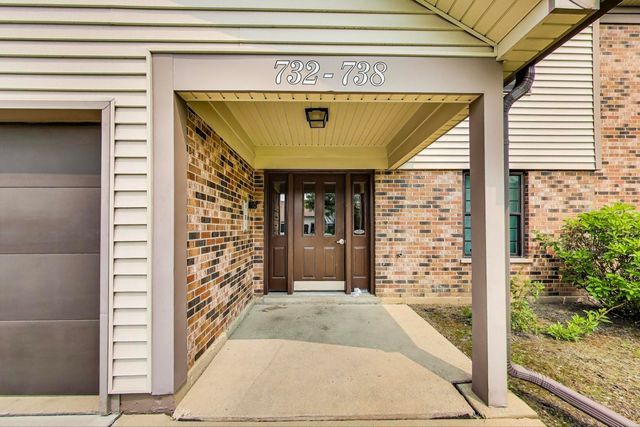 738 Hapsfield Lane 7A2, Buffalo Grove, IL 60089