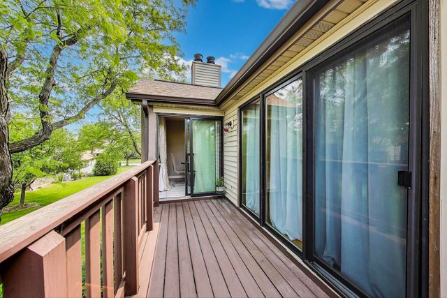738 Hapsfield Lane 7A2, Buffalo Grove, IL 60089