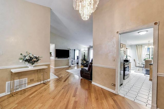 738 Hapsfield Lane 7A2, Buffalo Grove, IL 60089