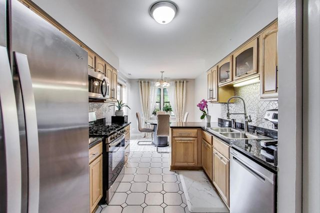 738 Hapsfield Lane 7A2, Buffalo Grove, IL 60089