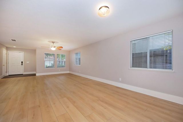 4313 Narraganset Way, Mather, CA 95655