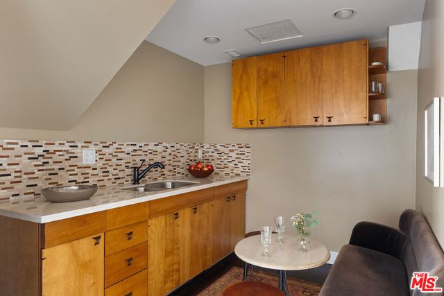 2293 Bronson Hill Drive, Los Angeles, CA 90068