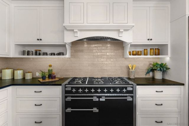10260 Fuerte, La Mesa, CA 91941