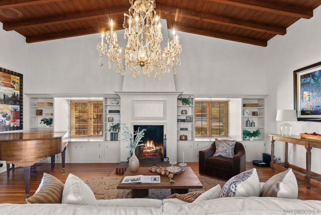 10260 Fuerte, La Mesa, CA 91941
