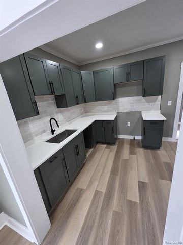 2144 4th Street, Trenton, MI 48183