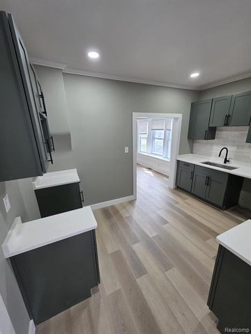 2144 4th Street, Trenton, MI 48183