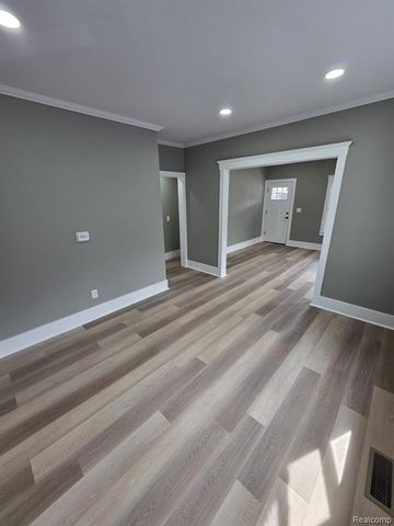 2144 4th Street, Trenton, MI 48183