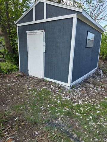 2144 4th Street, Trenton, MI 48183