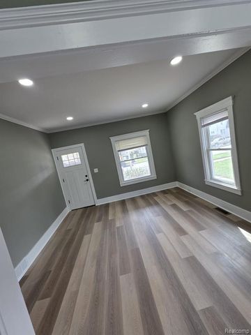 2144 4th Street, Trenton, MI 48183