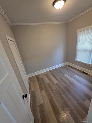 2144 4th Street, Trenton, MI 48183