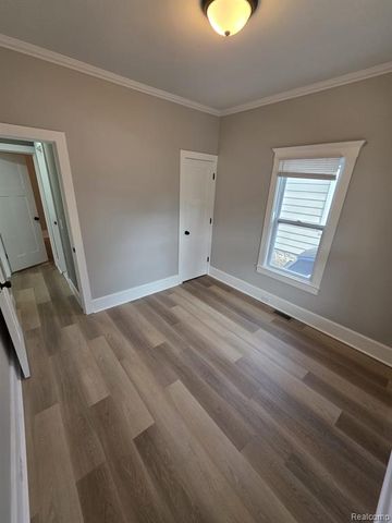 2144 4th Street, Trenton, MI 48183